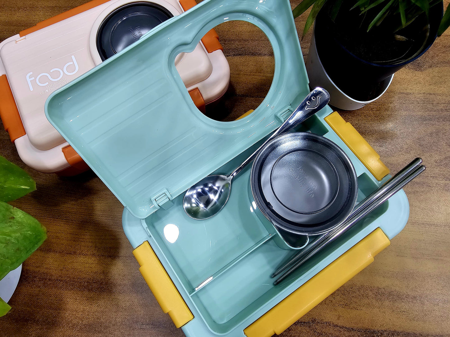 Premium Insulated 3-Compartment Bento Box with Steel Cutlery