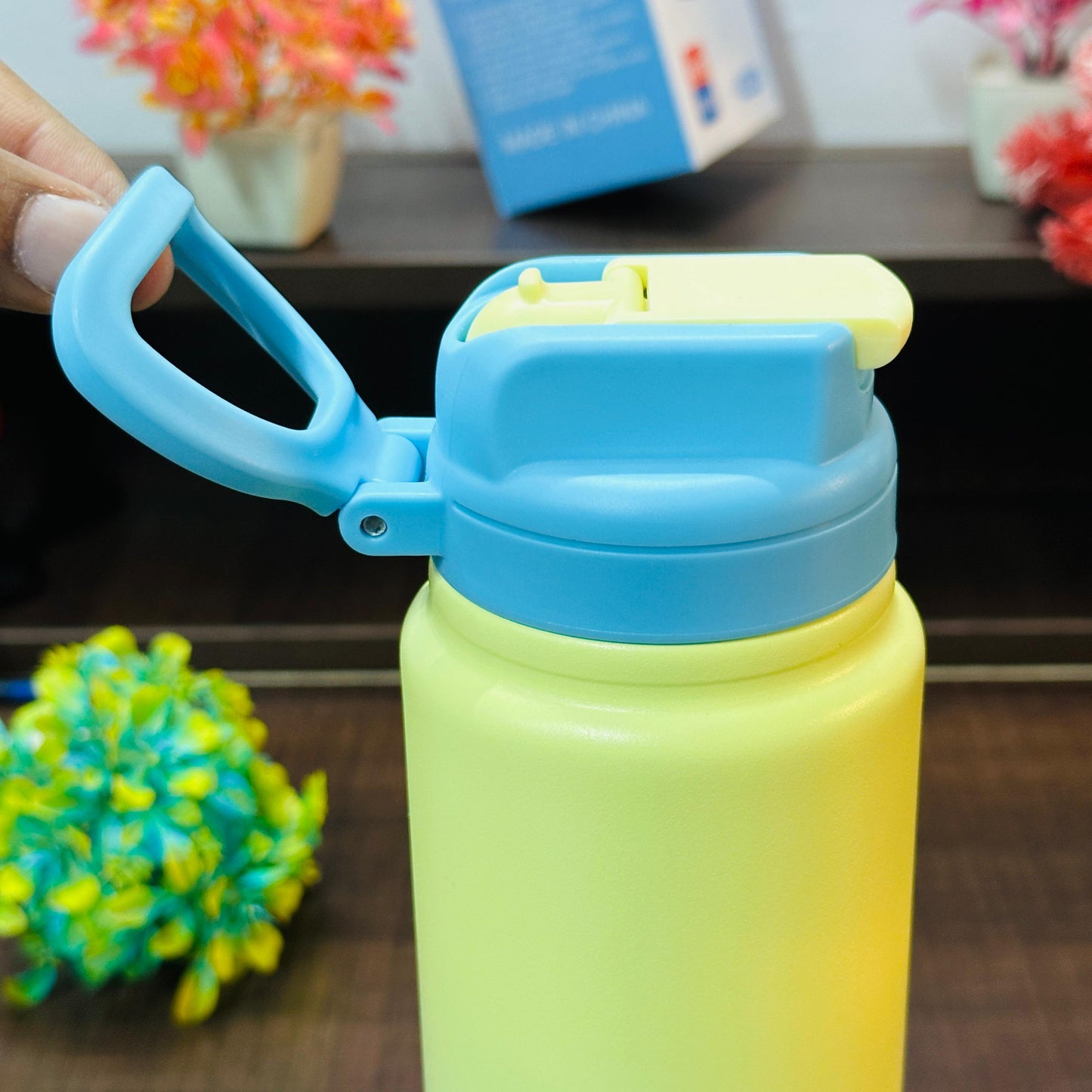 1 Litre Stainless Steel Insulated Sipper Bottle with Handle – Hot and Cold Water Flask for Daily Use