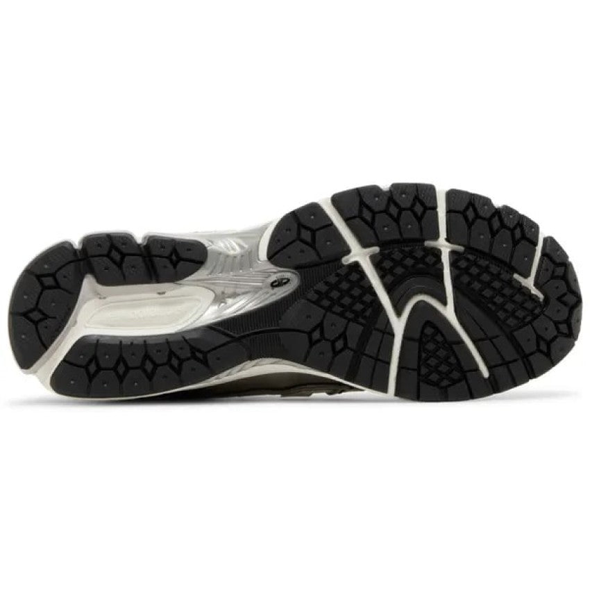 White and Black New Balance 1906R Men’s Sneakers with ACTEVA LITE Cushioning and Mesh Upper