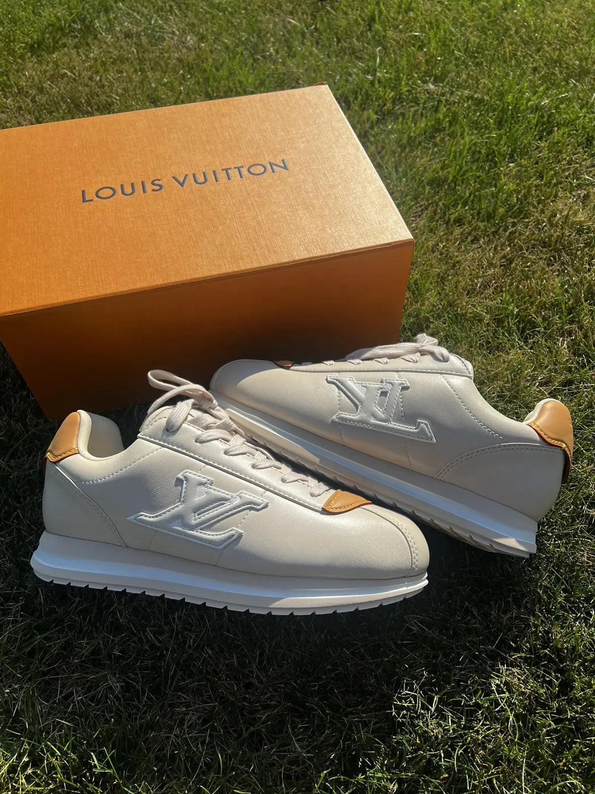 White Louis Vuitton Buttersoft Men’s Sneakers Beige