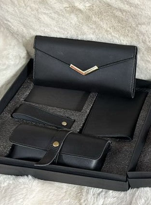 Personalized Faux Chic Set - Ladies wallet - Keychain - Passport cover - Eyewear case