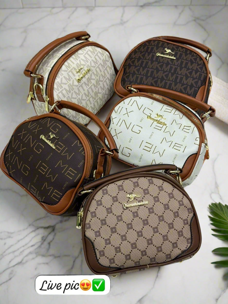 Chic & Compact Crossbody Bag