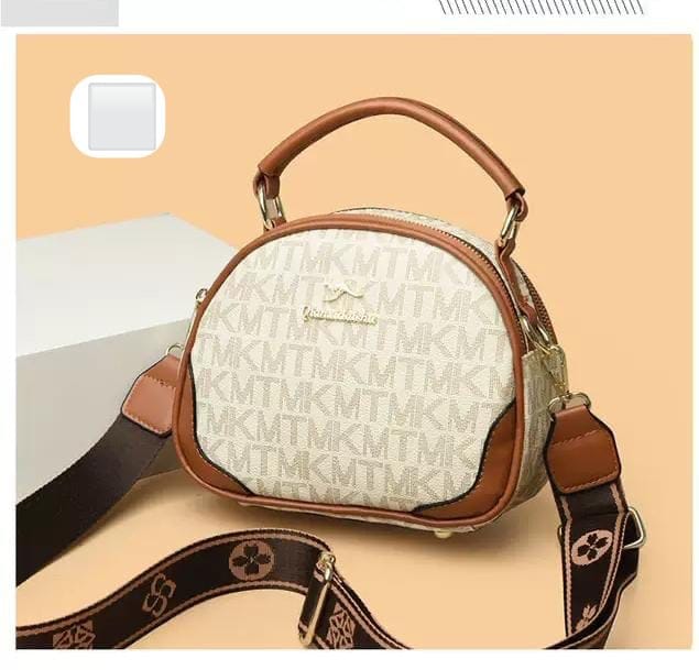 Chic & Compact Crossbody Bag