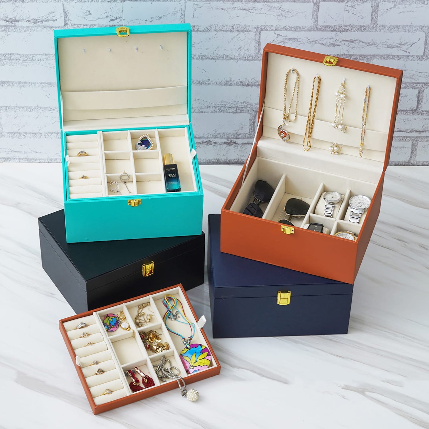 Premium Accessories Vault -The Personalized Showcase for Your Finest Treasures