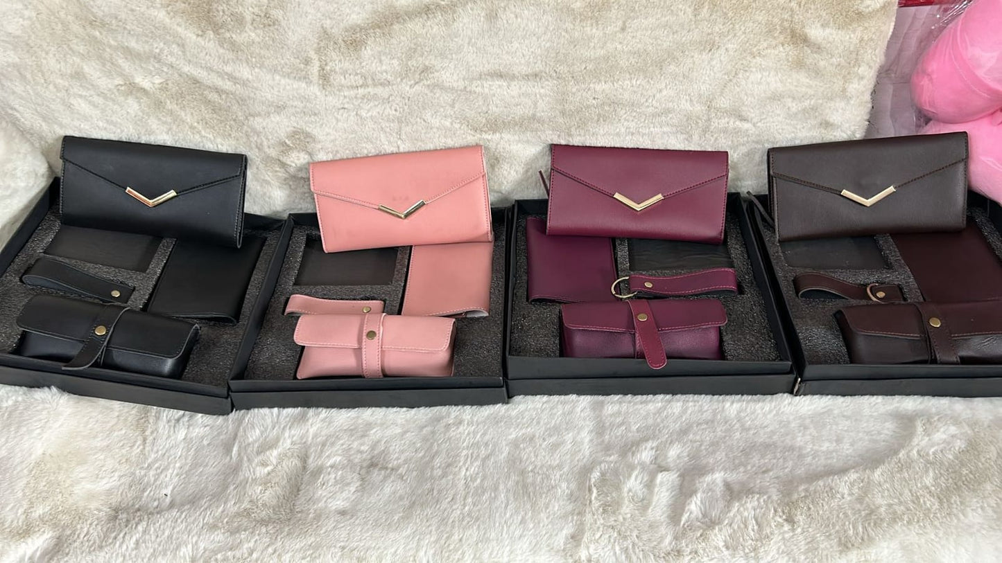 Personalized Faux Chic Set - Ladies wallet - Keychain - Passport cover - Eyewear case