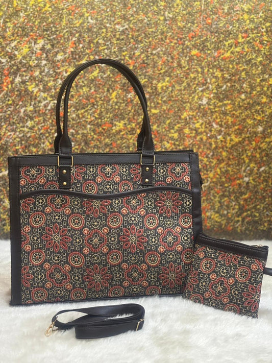 The Wavy Tote Bag