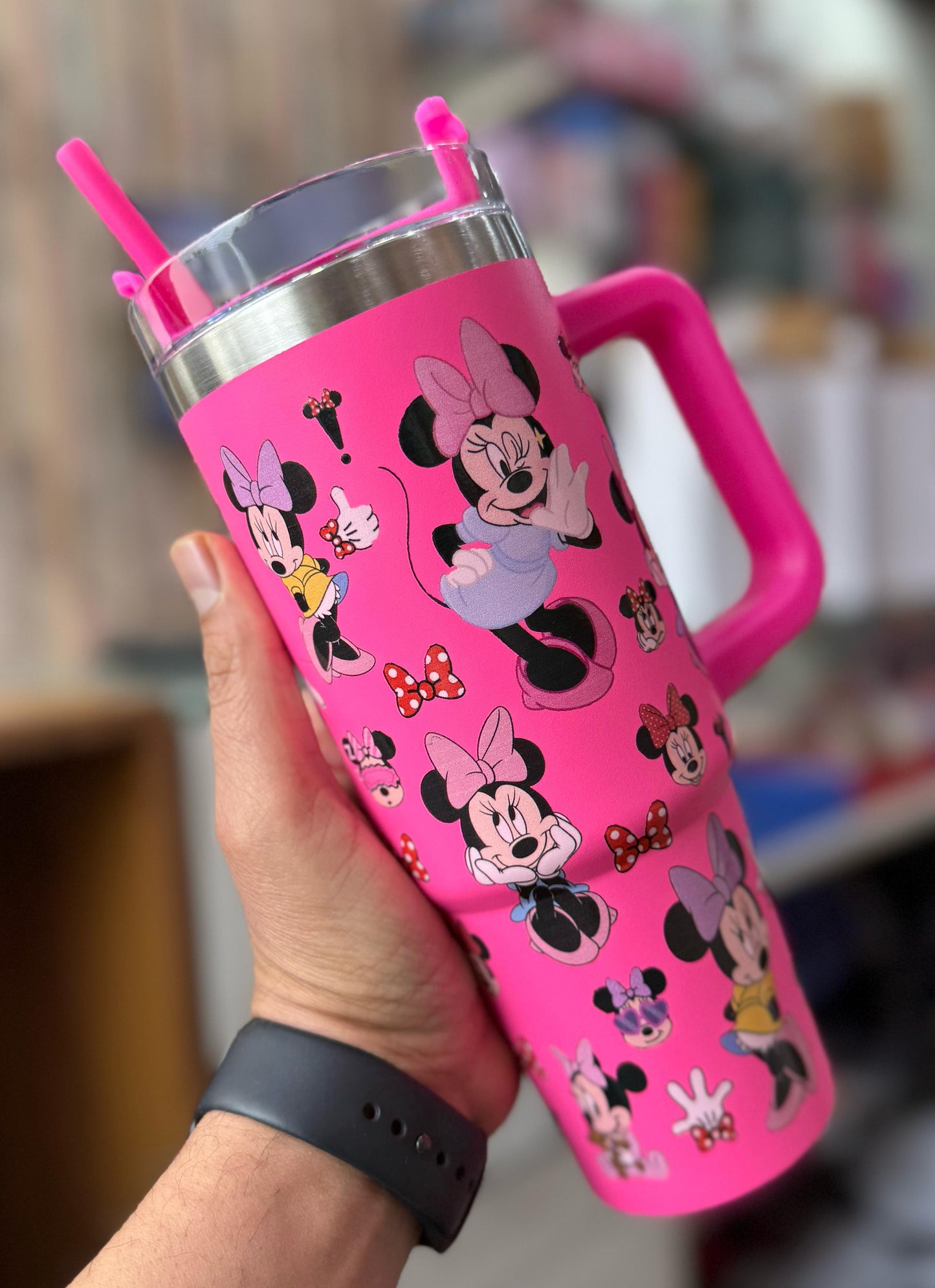 Premium 900ml Double-Wall Insulated Disney Character Tumbler with Handle and Straw