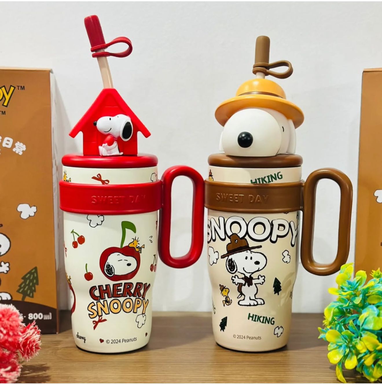 Snoopy Insulated Stainless Steel Tumbler – 800ml Travel Cup with Double Valve and Handle