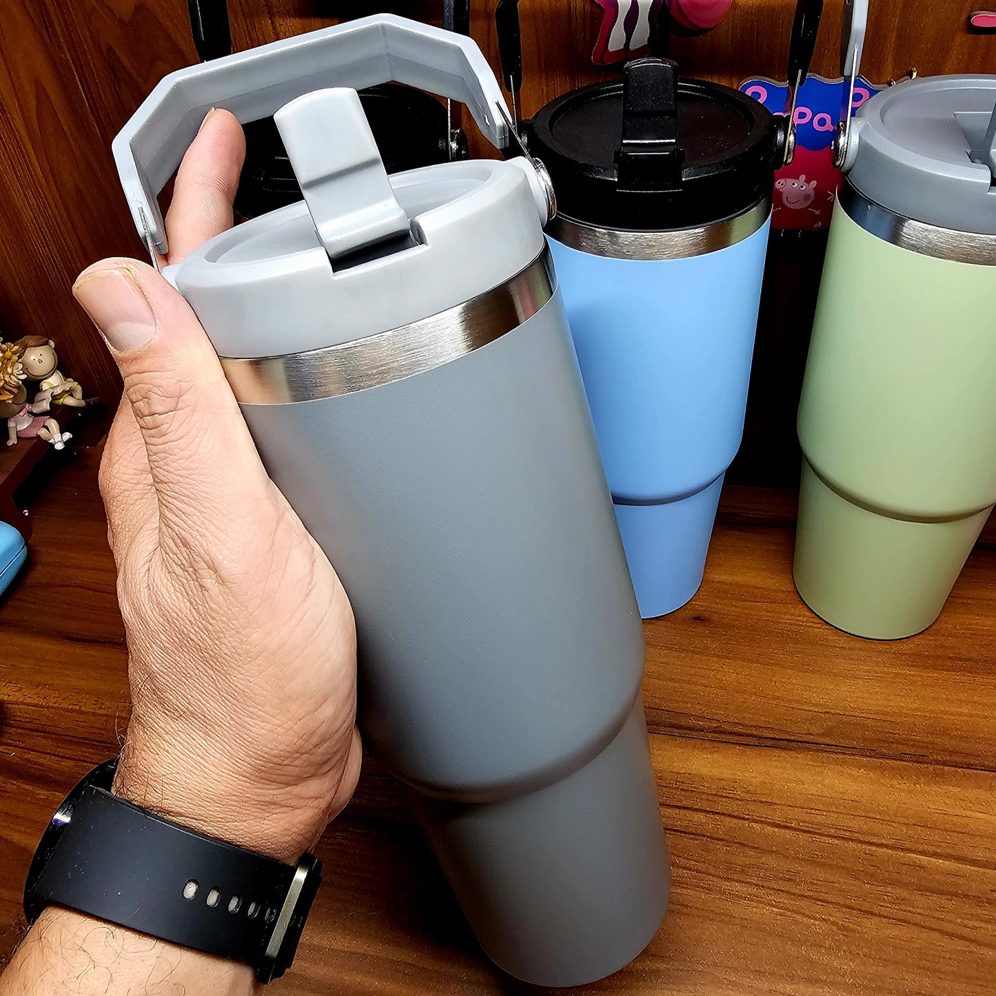 Premium Double Wall Insulated Stainless Steel Jumbo Tumbler – 900ml Coffee &amp; Shake Mug with Flip Lid and Handle