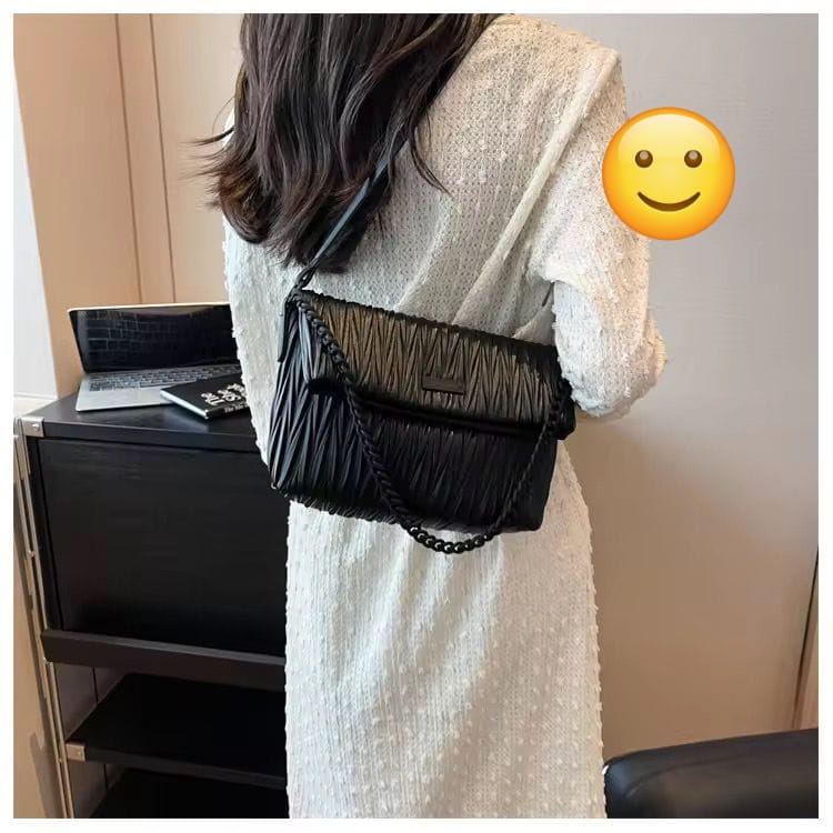 Luxury Pleated Clutch Bags with Chain Strap