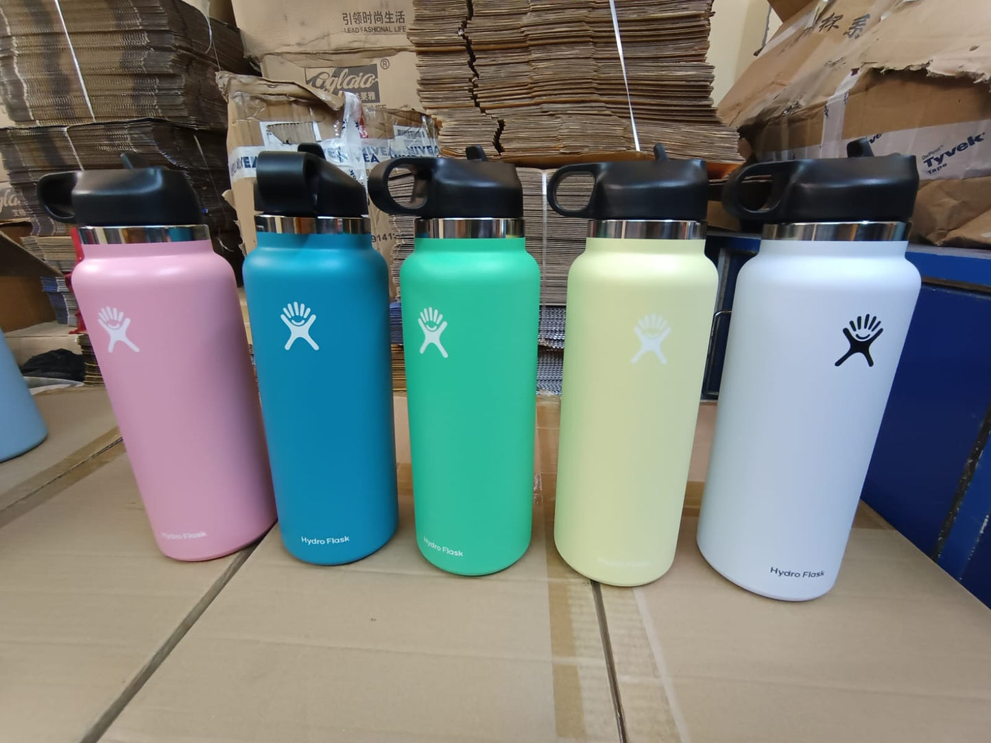 Hydro Flask 1.2 Litre Insulated Stainless Steel Water Bottle – Double Wall Vacuum Technology