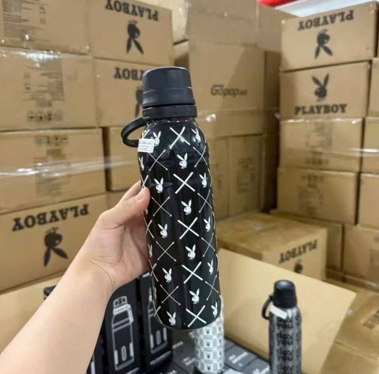 Playboy 700 ml Premium Insulated Stainless Steel Bottle – Durable, Stylish, and Leakproof
