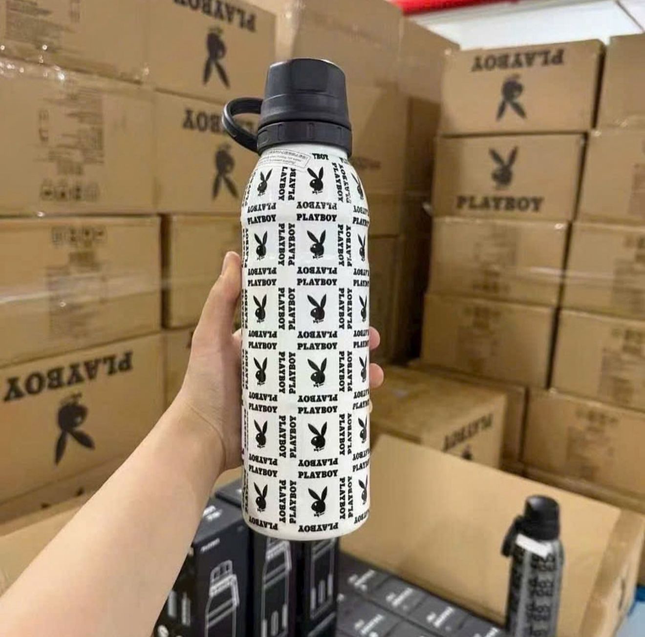 Playboy 700 ml Premium Insulated Stainless Steel Bottle – Durable, Stylish, and Leakproof