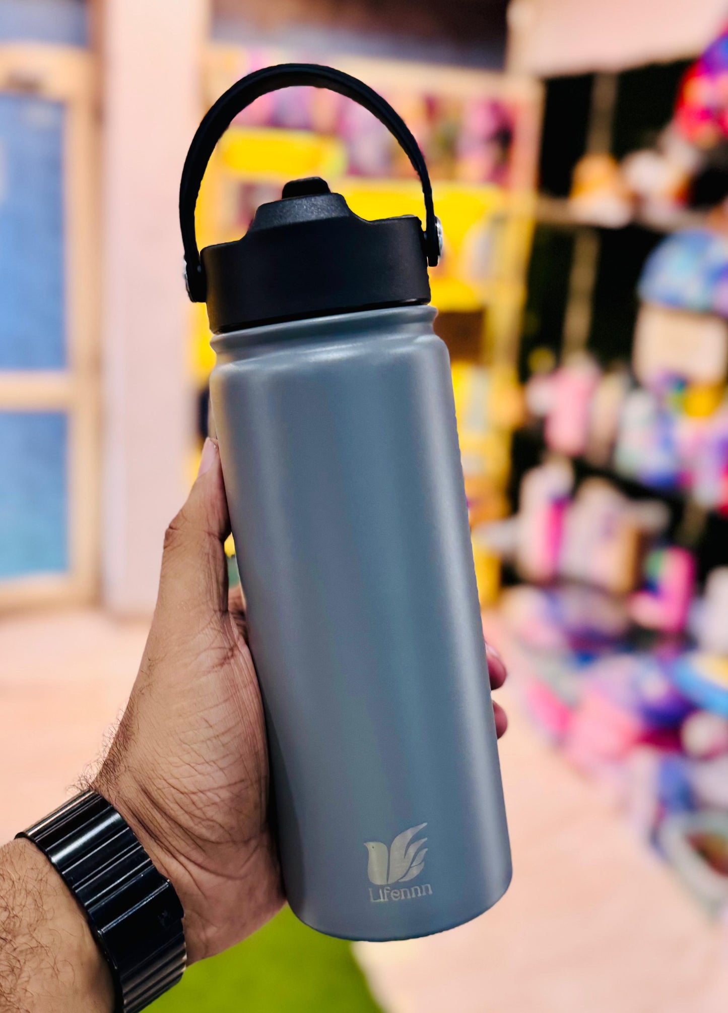 Lifennn 550ml Stainless Steel Sport Sipper Bottle – Double-Wall Insulated with Straw, Spout & Handle