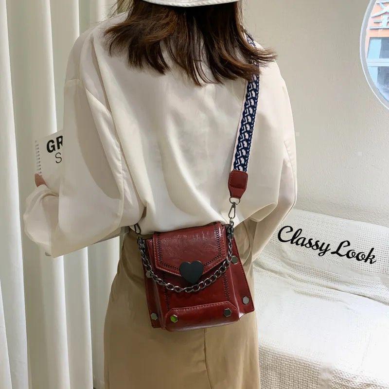 Trendy Sling Bag with Broad Belt Strap – Stylish & Functional