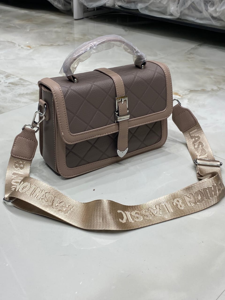 Quilted Crossbody Sling Bag for Women – Stylish and Functional