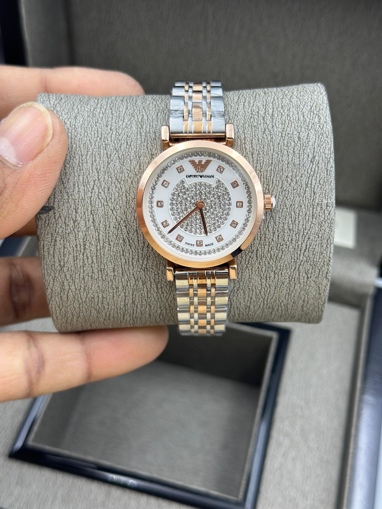 Armani  Ladies Quartz Wristwatch with Roman Dial & Crystal Detailing – Premium Analog Watch