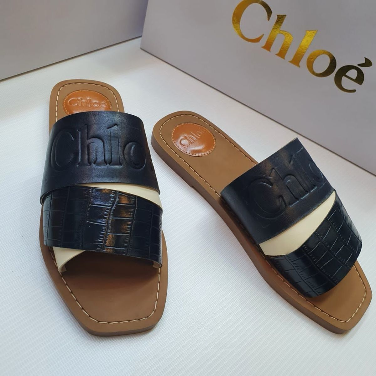 Chloé Premium Flats| Export Quality | First Time in India | Size 36–41 | With Brand Box & Dust Cover