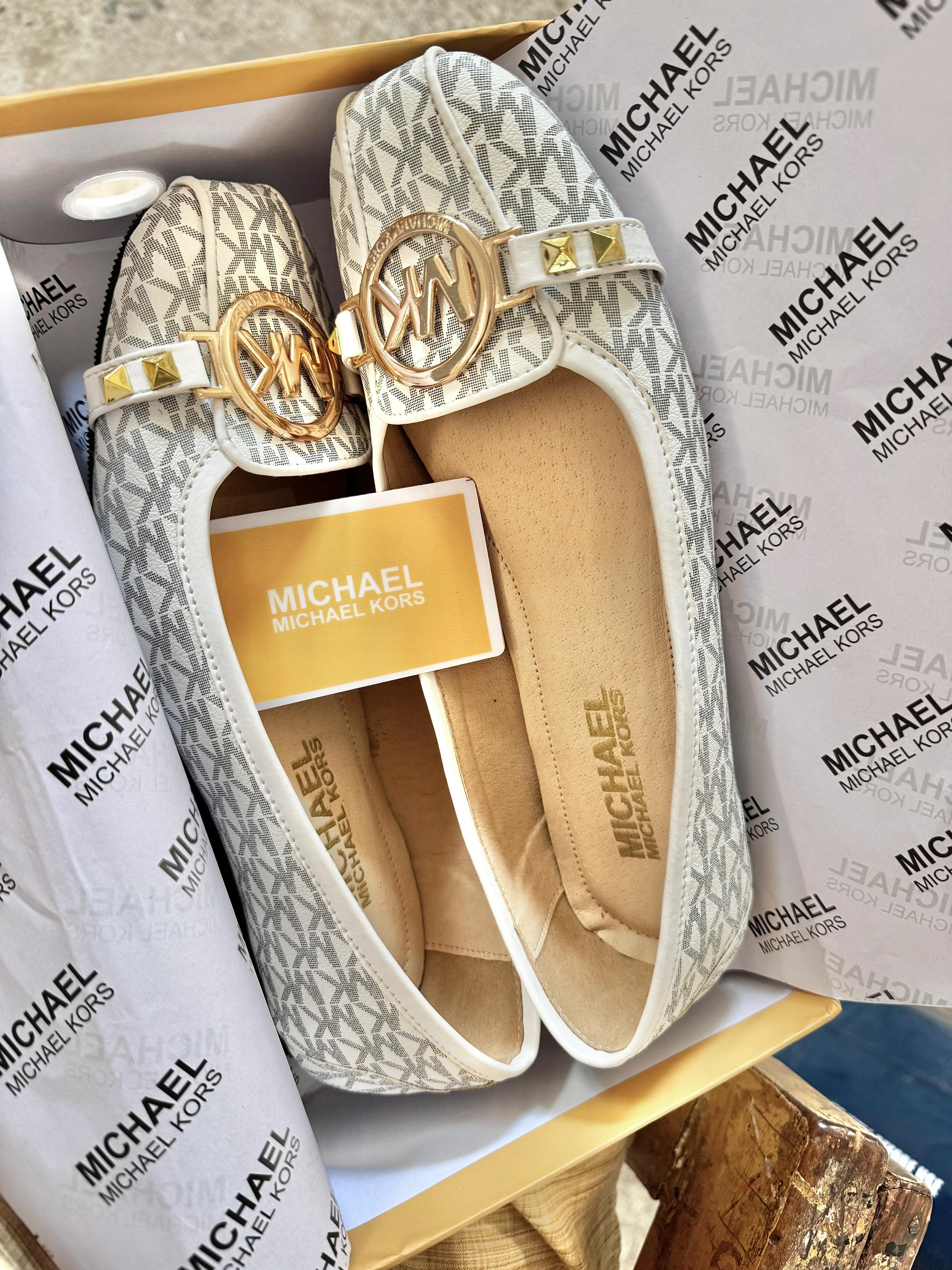 Michael Kors Fulton Flat | Premium Imported Collection
