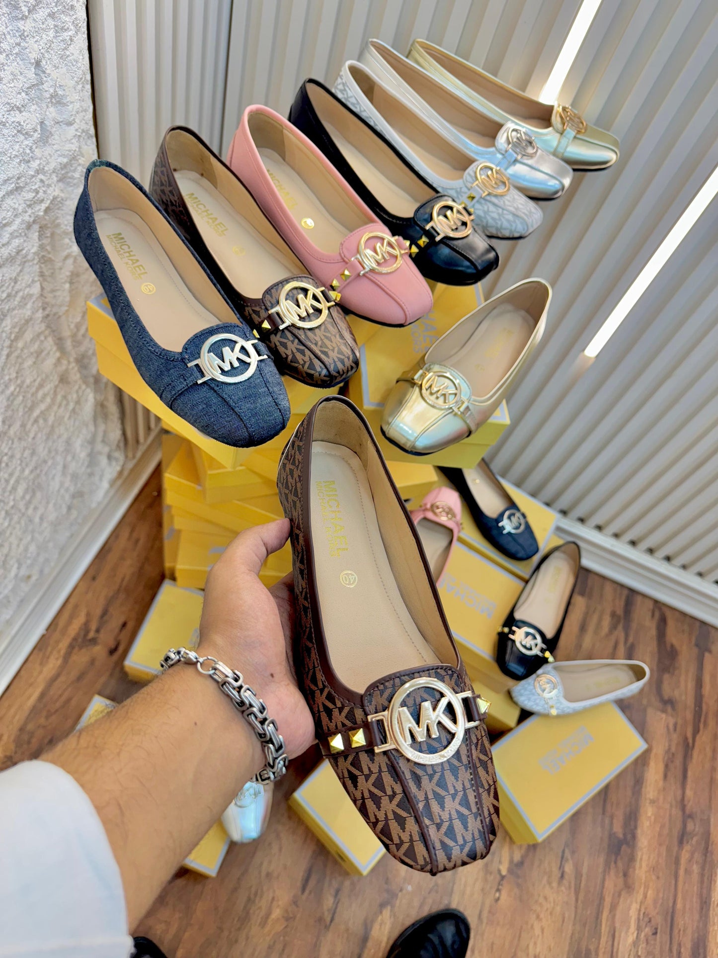 Michael Kors Fulton Flat | Premium Imported Collection