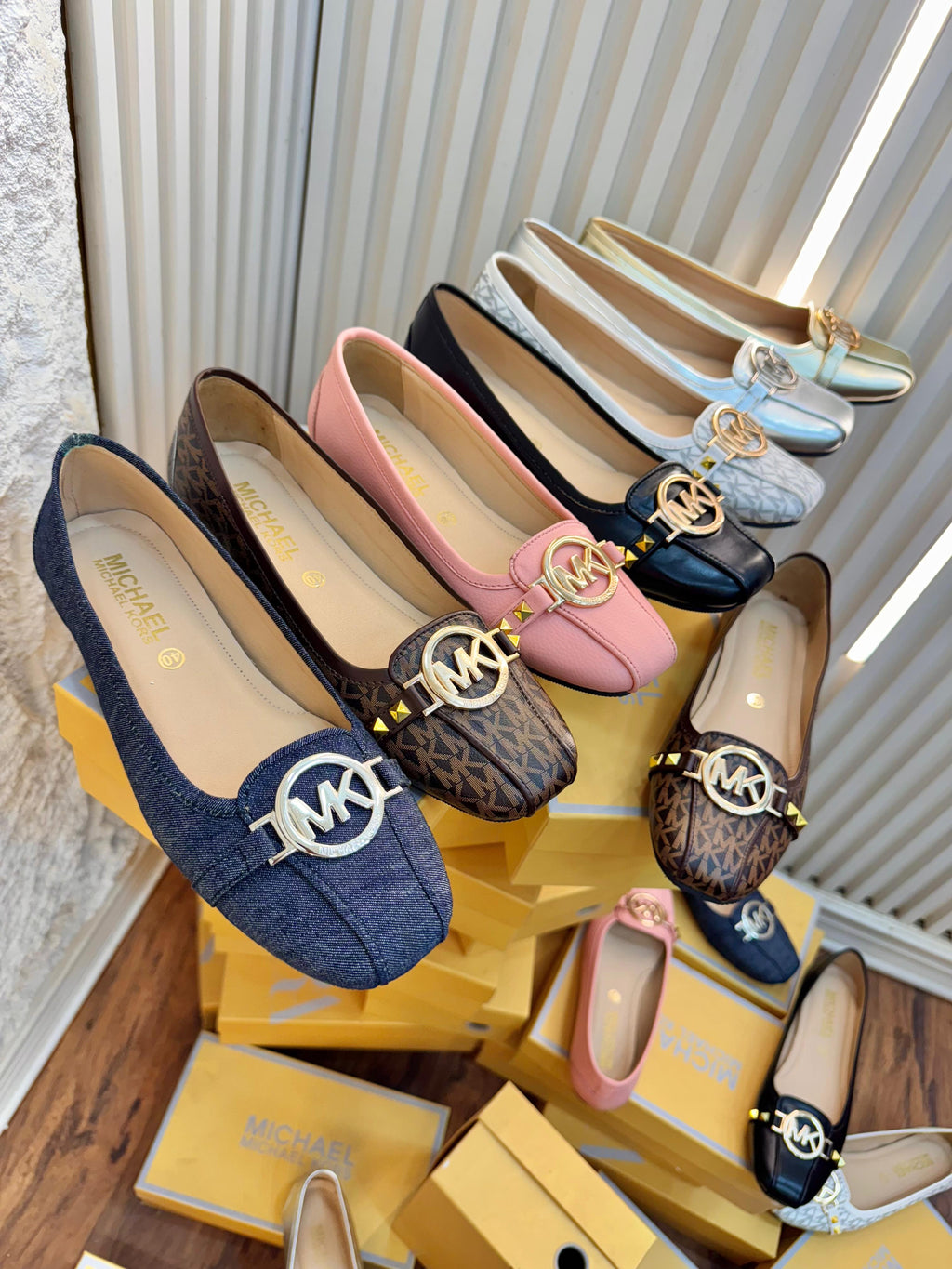 Michael Kors Fulton Flat | Premium Imported Collection