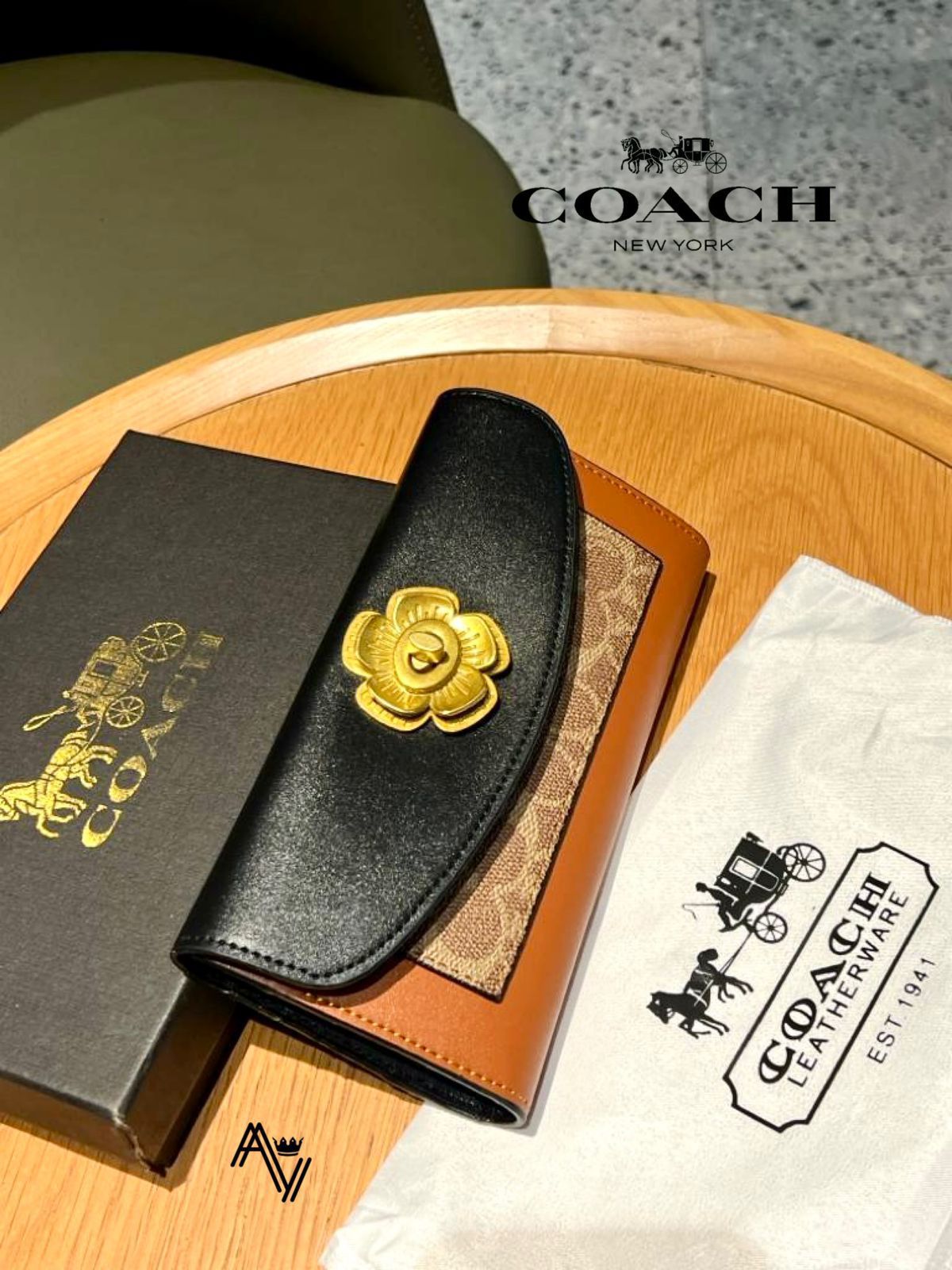 Coach Camellia Flower Card Wallet | Imported Premium Quality | With Dust Bag, Box & Authenticity Card