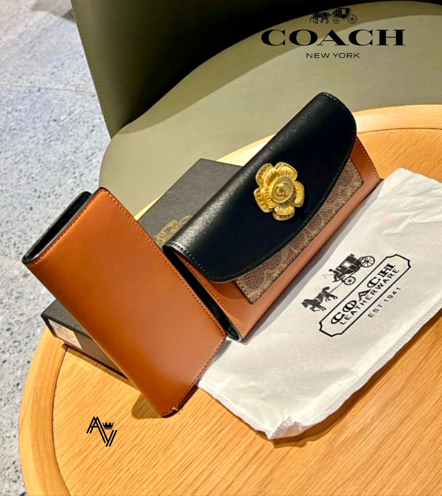 Coach Camellia Flower Card Wallet | Imported Premium Quality | With Dust Bag, Box & Authenticity Card