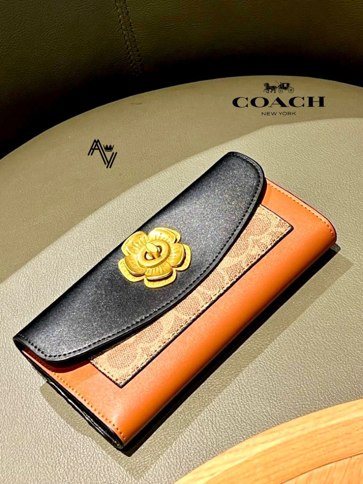 Coach Camellia Flower Card Wallet | Imported Premium Quality | With Dust Bag, Box & Authenticity Card